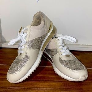 EUC Michael Kors Gold Tone Embellished Leather Sneakers